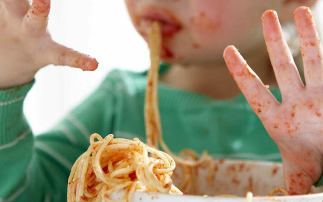 Perchè mangiare con le mani ti farà sembrare elegante